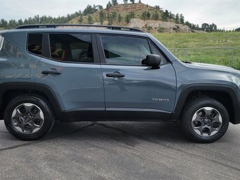 Used 2018 Jeep Renegade Sport w/ Power & Air Group AWD/4WD image 4