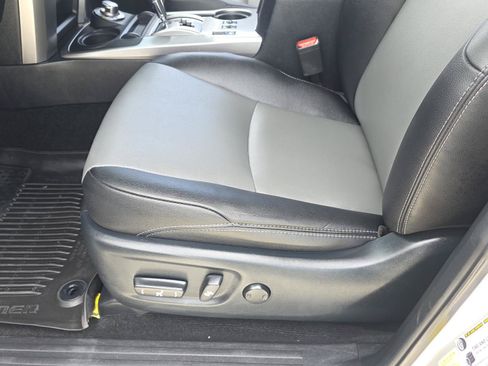 Used 2023 Toyota 4Runner SR5 Premium w/ Moonroof Package AWD/4WD image 16