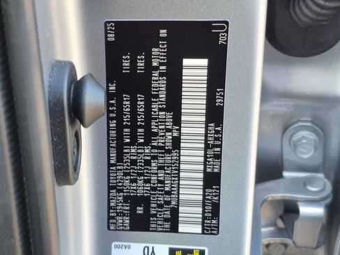 Used 2026 Toyota Corolla Cross LE image 25