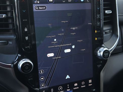 Used 2024 RAM 2500 Laramie image 15