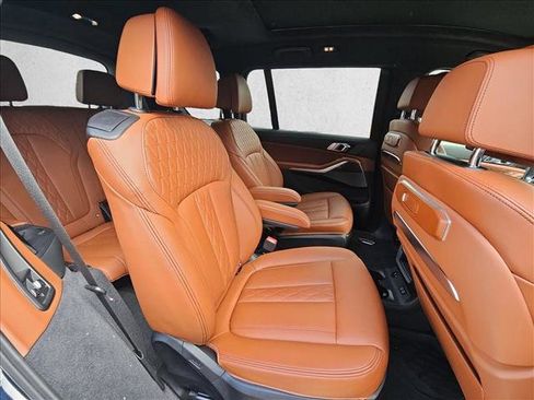 Used 2024 BMW X7 M60i w/ Executive Package image 20