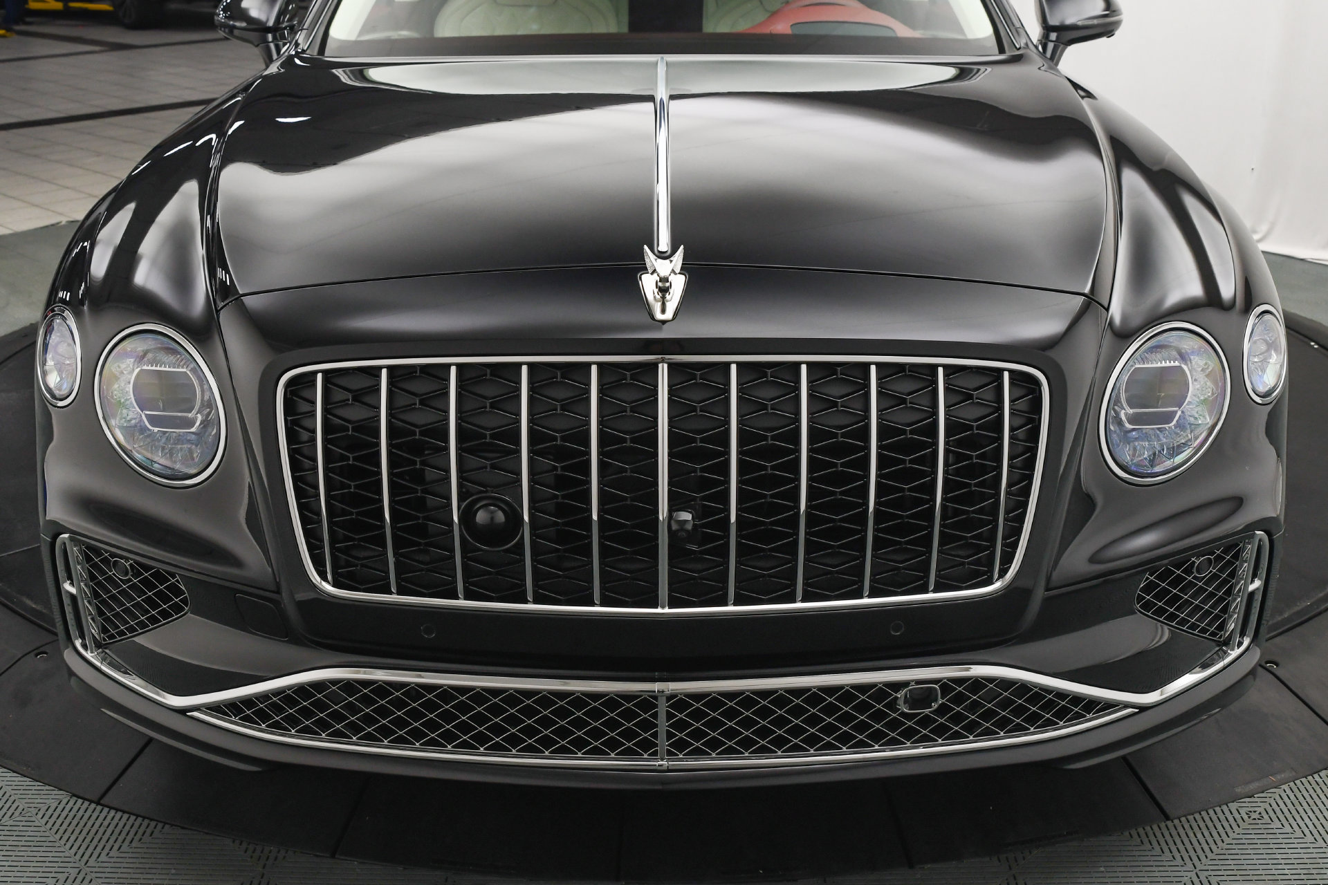 New 2026 Bentley Flying Spur V8 AWD/4WD image 28