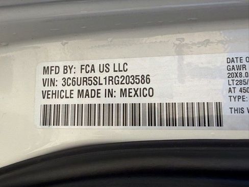 Certified 2024 RAM 2500 Limited image 30