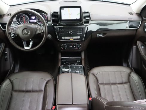 Used 2017 Mercedes-Benz GLS 450 4MATIC image 33