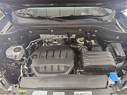 Used 2025 Volkswagen Atlas SE FWD image 29