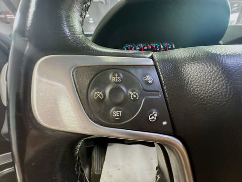 Used 2017 GMC Yukon SLT AWD/4WD image 40