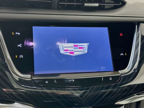Used 2025 Cadillac XT6 Premium Luxury w/ Technology Package image 8