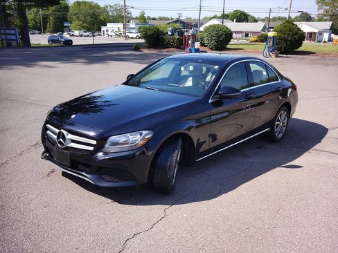 Used 2016 Mercedes-Benz C 300 4MATIC Sedan image 1