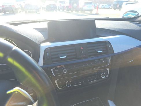 Used 2018 BMW 340i xDrive Sedan AWD/4WD image 10