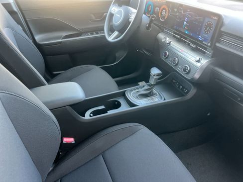 New 2026 Hyundai Kona SE image 17