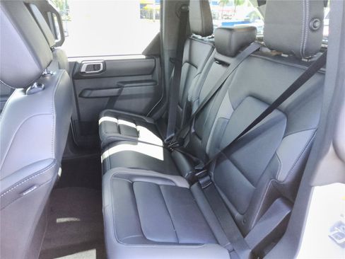 New 2026 Ford Bronco Outer Banks AWD/4WD image 24