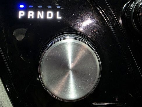 Used 2020 Chrysler Voyager Lxi image 37