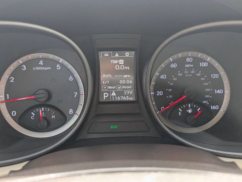 Used 2015 Hyundai Santa Fe Sport w/ Option Group 02 FWD image 22