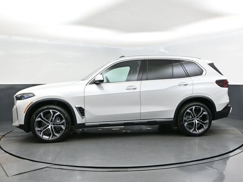 New 2026 BMW X5 sDrive40i w/ Climate Comfort Package image 4