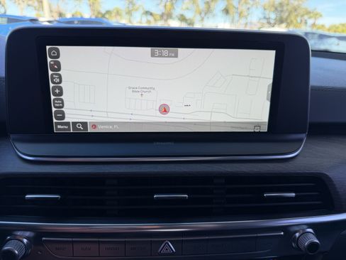 Certified 2022 Kia Telluride EX w/ EX Premium Package image 24