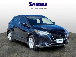 Used 2022 Nissan Kicks S FWD video 1