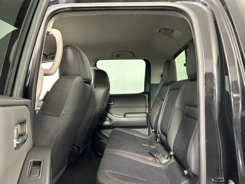 Used 2024 Nissan Frontier SV image 29