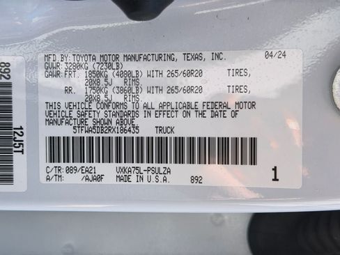 Used 2024 Toyota Tundra Limited w/ TRD Off-Road Package AWD/4WD image 36