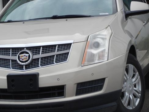 Used 2011 Cadillac SRX Luxury FWD image 5