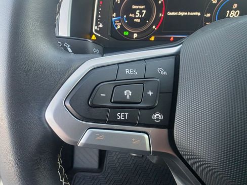 Used 2023 Volkswagen Atlas SE image 12