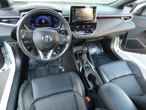 Used 2020 Toyota Corolla XSE image 23