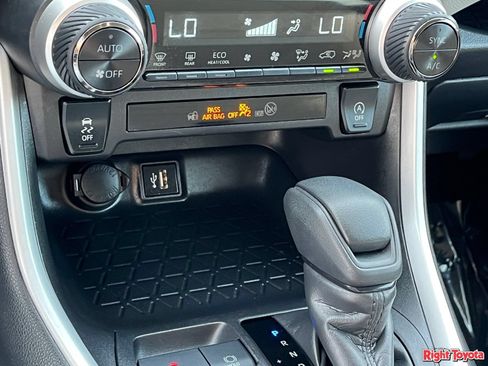 Certified 2025 Toyota RAV4 XLE AWD/4WD image 30