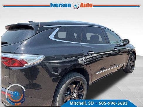 Used 2023 Buick Enclave Essence w/ Experience Buick Package AWD/4WD image 6