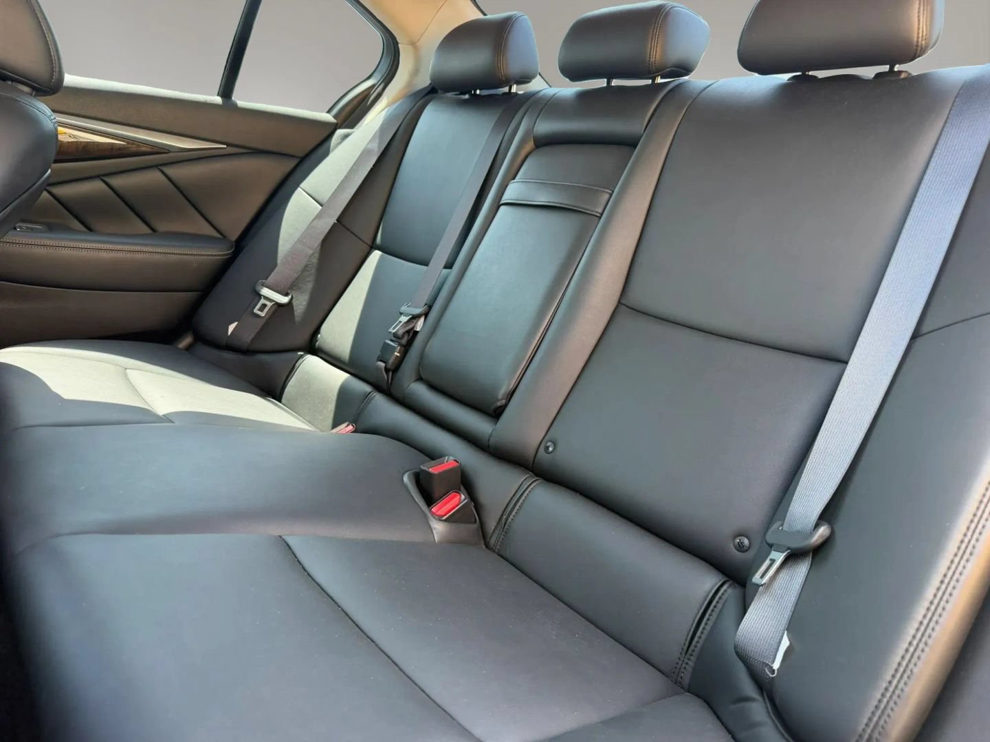 Used 2019 INFINITI Q50 Luxe w/ Essential Package (3.0T Luxe) RWD image 12