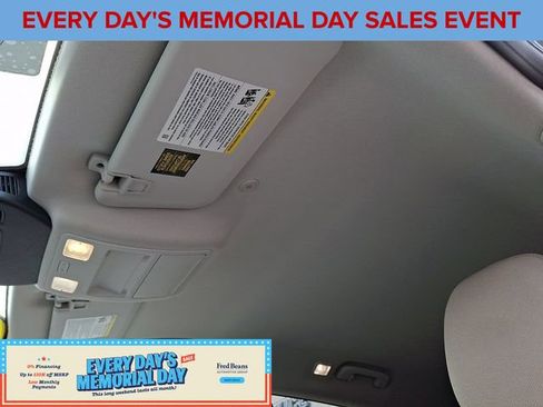 Certified 2022 Ford Escape SE w/ Cold Weather Package AWD/4WD image 21