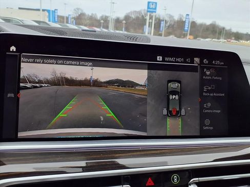 Used 2021 BMW X6 xDrive40i w/ Premium Package image 19