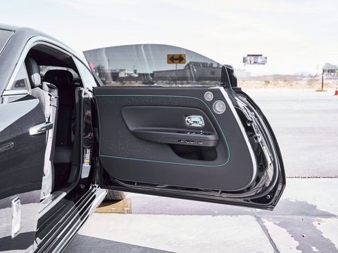 Used 2025 Rolls-Royce Spectre w/ Leather Finishing Pack image 26