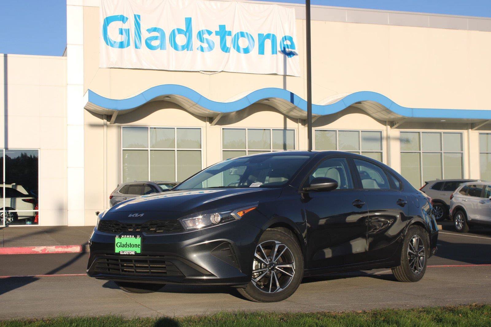 Used 2023 Kia Forte LXS FWD image 1