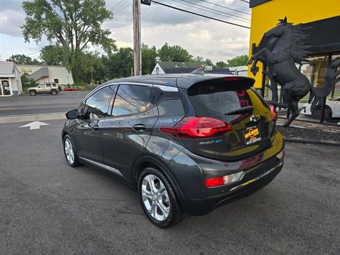 Used 2018 Chevrolet Bolt LT FWD image 2