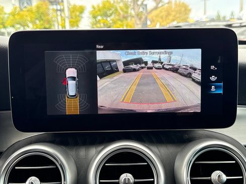 Used 2022 Mercedes-Benz GLC 300 w/ Multimedia Package Lite image 38