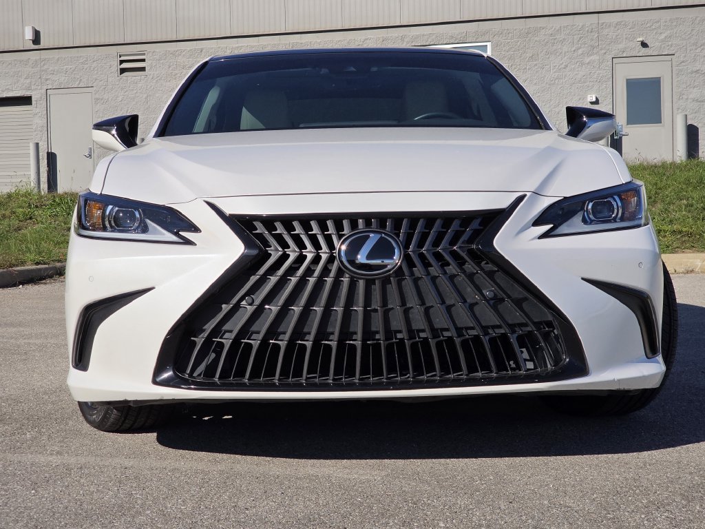 Certified 2023 Lexus ES 350 w/ Premium Package FWD image 5