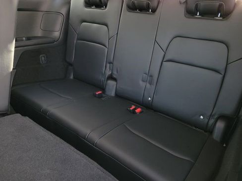 New 2026 Nissan Pathfinder SL image 8