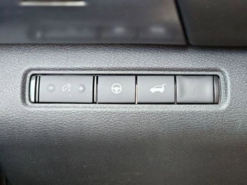 Certified 2022 Nissan Pathfinder SL w/ SL Premium Package image 18