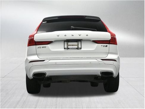 Used 2018 Volvo XC60 T5 Inscription w/ Convenience Package AWD/4WD image 25