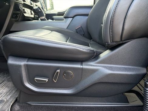 Used 2019 Ford F150 Raptor w/ Equipment Group 802A Luxury AWD/4WD image 18