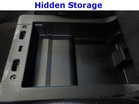 Used 2020 Ford F150 Lariat image 29