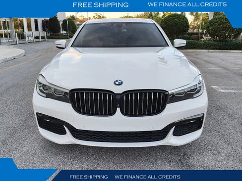 Used 2018 BMW 740i image 1