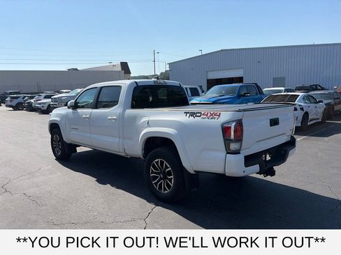 Used 2023 Toyota Tacoma TRD Sport AWD/4WD image 4
