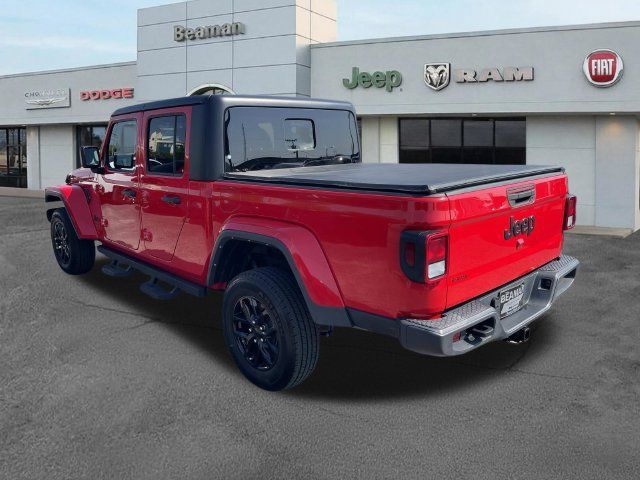 Used 2022 Jeep Gladiator Sport AWD/4WD image 5