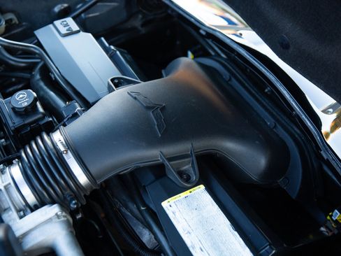 Used 2010 Chevrolet Corvette Grand Sport w/ Preferred Equipment Group image 46