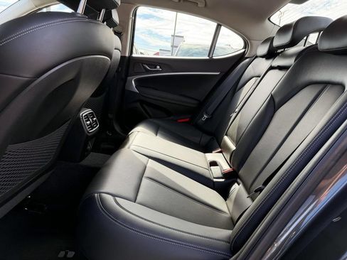Certified 2022 Genesis G70 2.0T AWD/4WD image 18