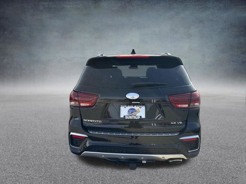 Used 2019 Kia Sorento SX image 4