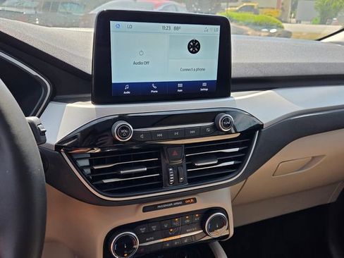 Used 2022 Ford Escape SEL w/ Technology Package image 18