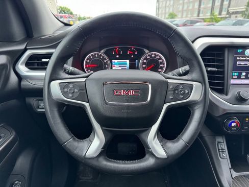 Used 2017 GMC Acadia SLT FWD image 8