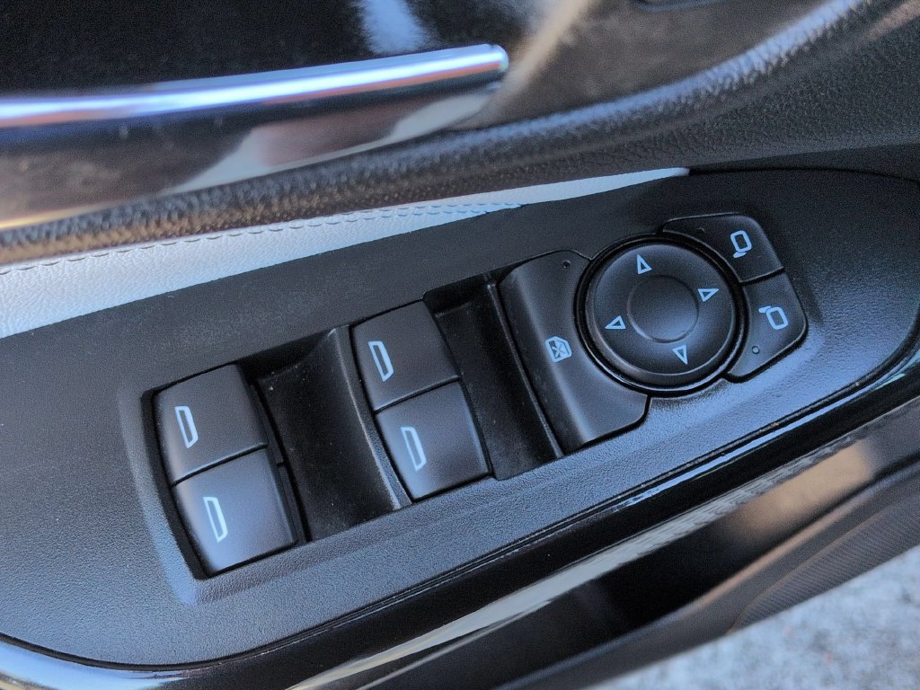 Used 2026 Chevrolet Trax LT FWD image 13