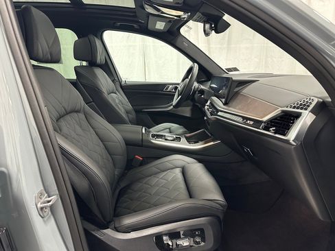Used 2026 BMW X5 xDrive50e image 59